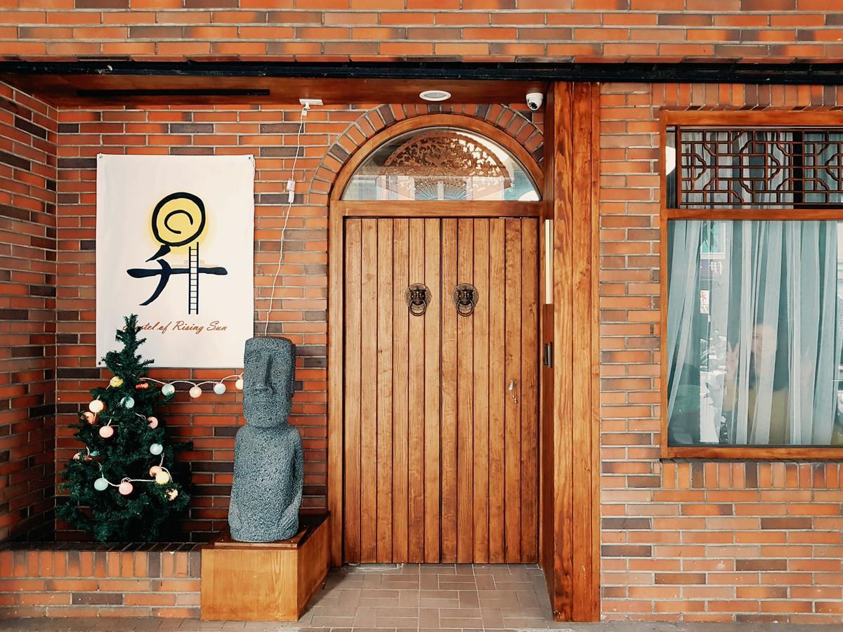 Hostel Of Rising Sun 昇行旅 Yonghe Exterior foto